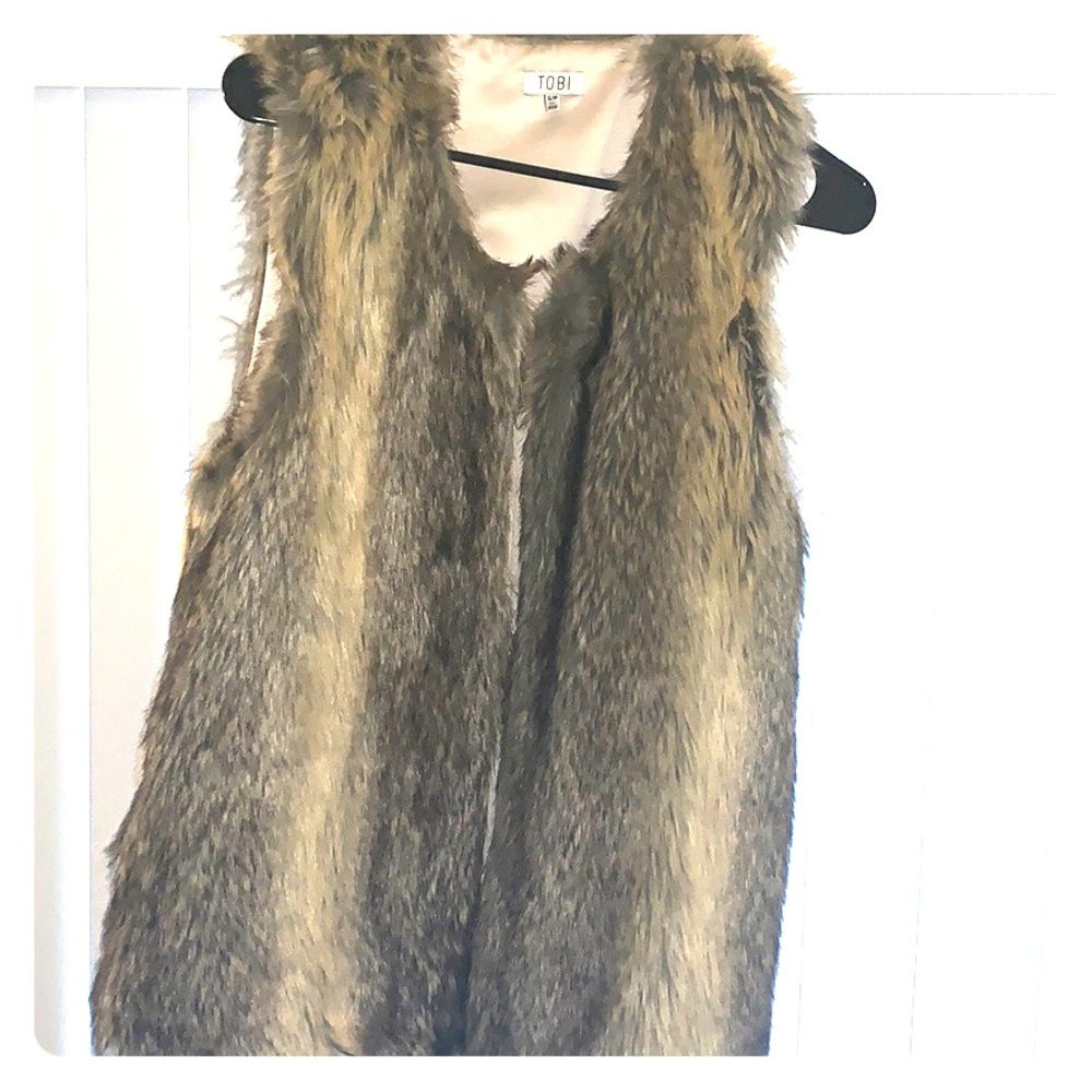 Sleeveless Furry vest - brown